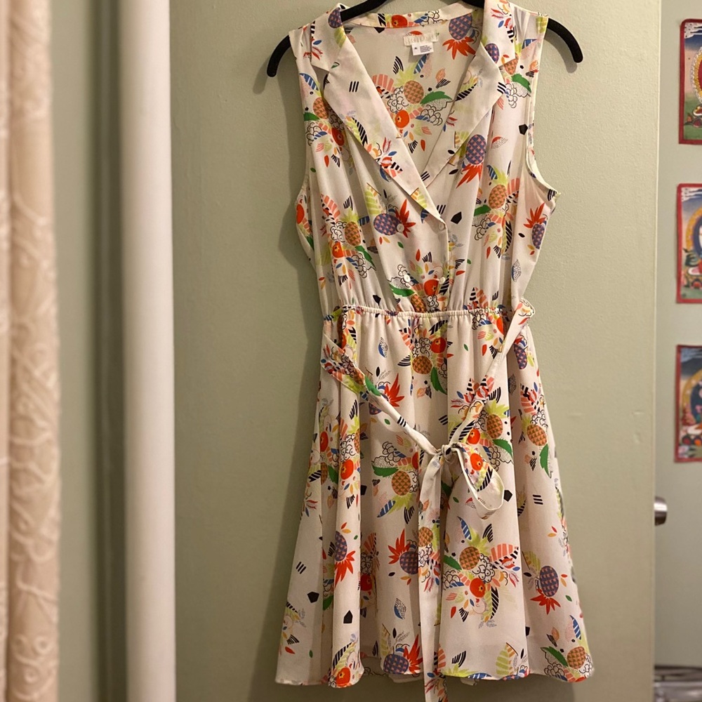 UO Cooperative White Floral Shirt dress S Medium